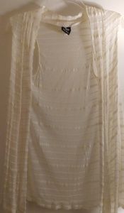 Sleeveless lightweight coverup